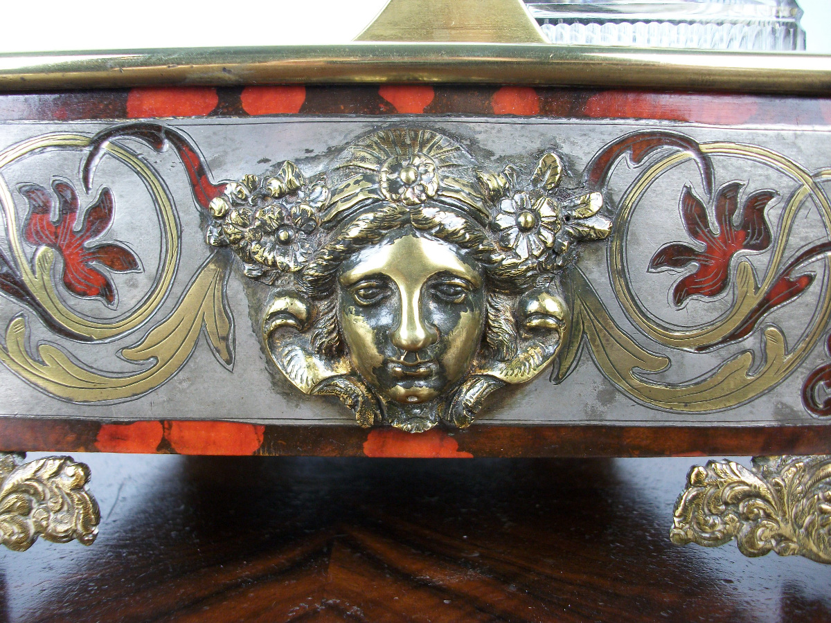 A Late Georgian-Early Regency Inkstand of the highest quality (8).JPG